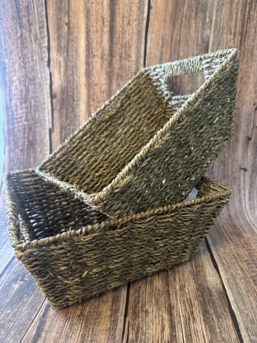 Set barely used wicker - set,