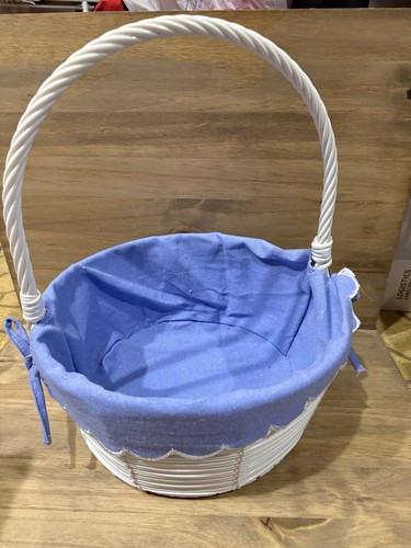 White wicker basket - with, blue